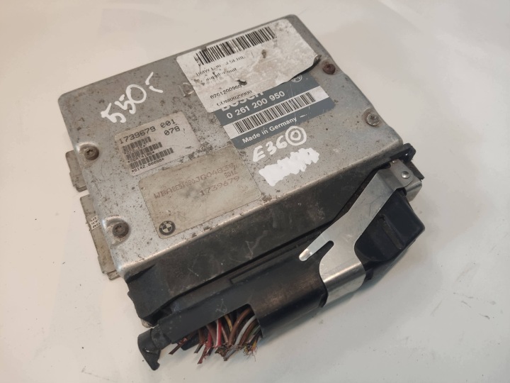 Computer DES MOTORS BMW 3 E36 DO WYLOGOWANIA