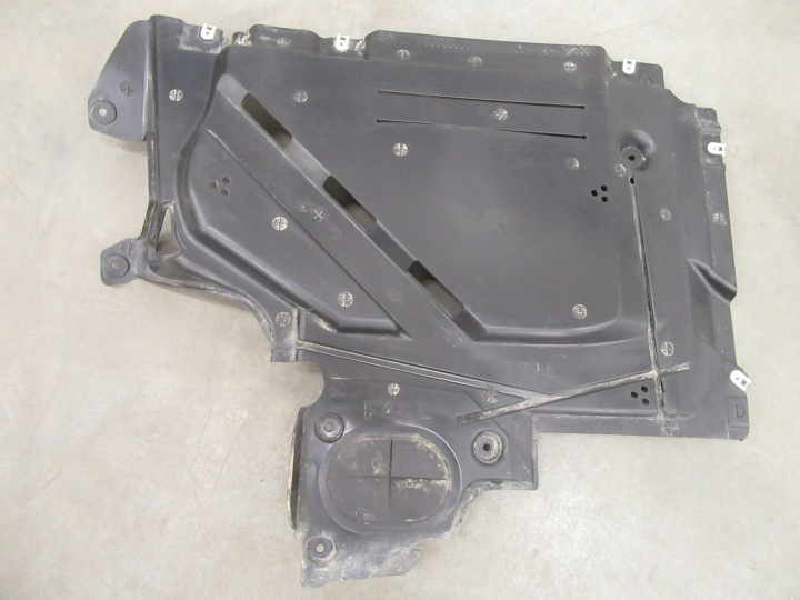 Blende Abdeckung Unterfahrschutz Behälter links BMW F39 X2 F48 X1