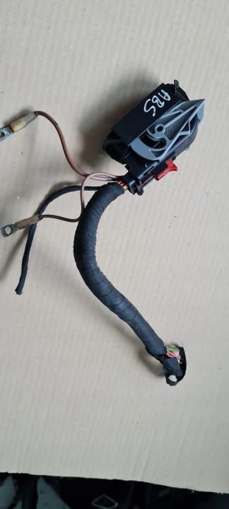SQ5 Q5 8R LIFT connecting spoiler KOSTKA POMPY of brake 6Q0973038A A4 B8 A5