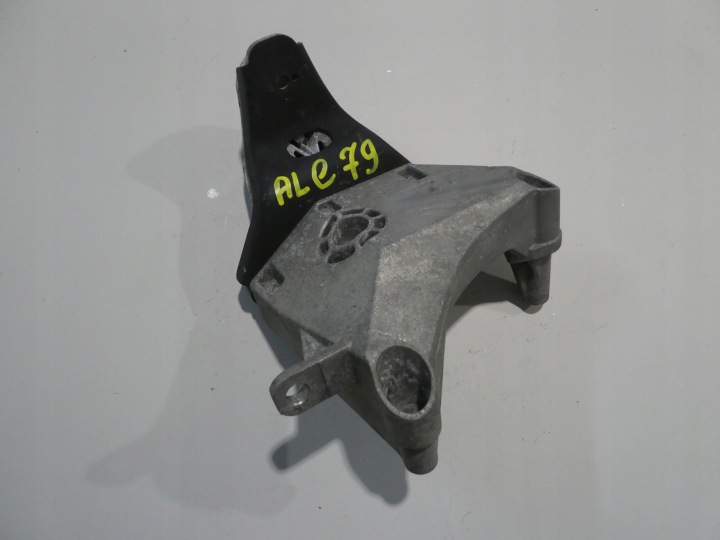 VW SKODA AUDI SEAT Supporto motore staffa fissaggio 045199207F