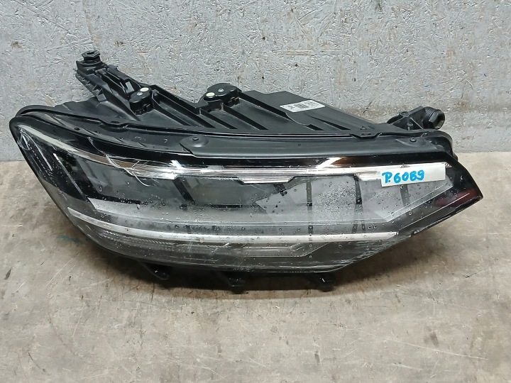 Licht vorne rechts VW PASSAT B8 3G FULL LED LIFT 3G1941036P