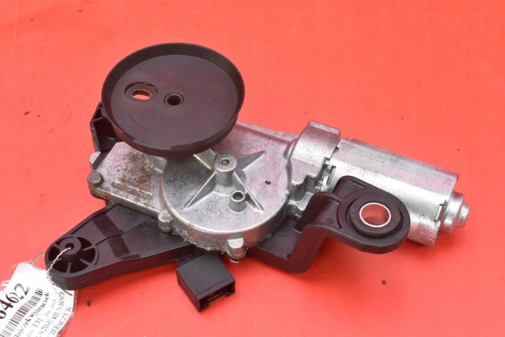 Motor des Scheibenwischers heck 7311415 0390201231 BMW F31 LIFT 16-19