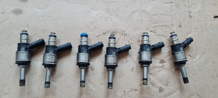 A6 C7 4G LIFT Einspritzdüse Pumpe-Düse-Einheit Einspritzdüse des Kraftstoffsbehälters 3.0 TFSI 06E095A 6X A7 4G S4 B8 S5