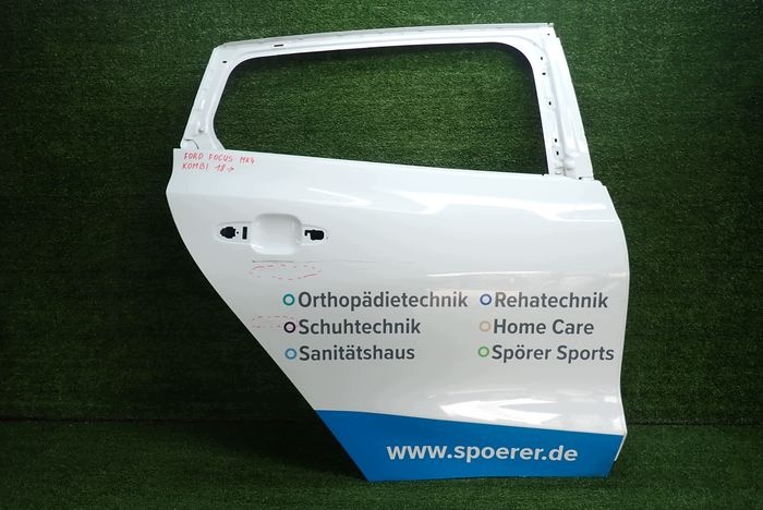 FORD FOCUS MK4 IV KOMBI 18- door right rear. rear part