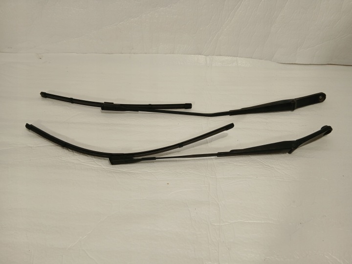 AUDI A4 B9 LIFT ramienka stieračov KPL 8W1955408 8W1955407