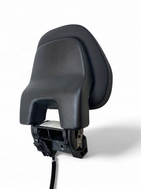 Volvo XC90 Rear seat head restraint 13