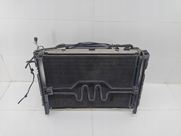 Komplet der kühler BMW 3 E90/E91 E90 2006 6937515