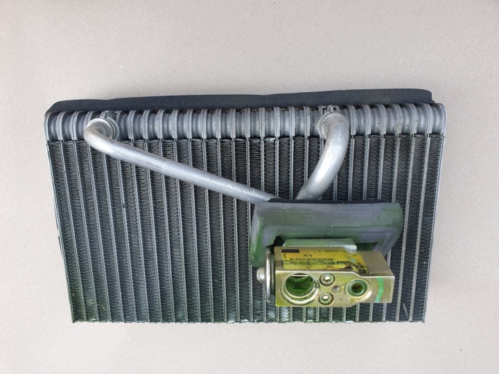 PAROWNIK climatizzatore aria condizionata Z gruppo stufa riscaldamento valvola ROZPREZNY OPEL OMEGA 655701P OE