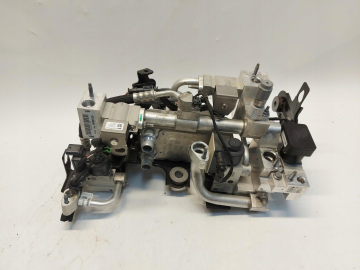 OPEL Grandland II 2024+ Module rozdzielacz Radiateur climatisation 9852765680