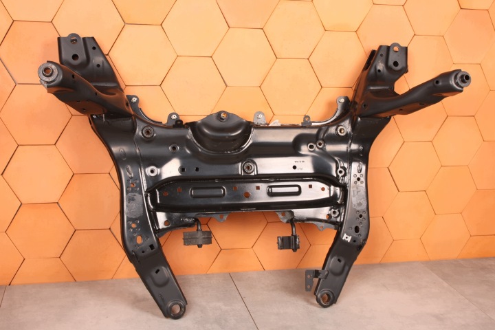 BMW 2' U06 X1 U11 B38X fahrschemel achsträger achsträger vorne 8836337