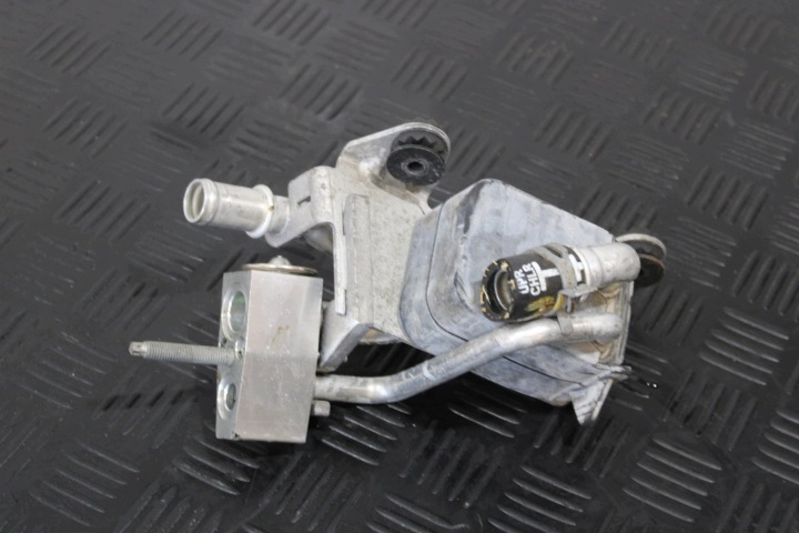 Radiateur / refroidisseur Vanne Climatisateur air conditionné 25937422 OPEL AMPERA 1,4 BENZ