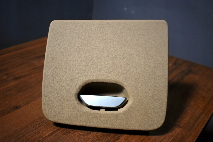 IDEALNY skrinka spolujazdca SKRYTKA konzoli BEIGE G11 G12 1