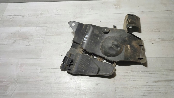 Dacia Duster e 16r 1.6b Anteriore Bocchetta sinistra copertura GREMBIALINA PARASALE