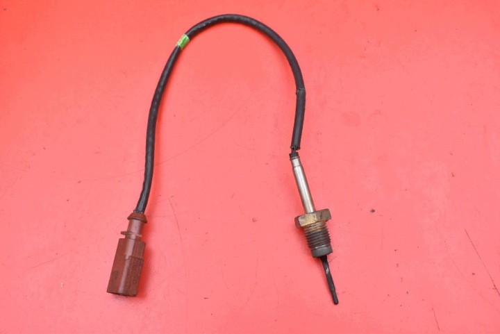 snimač TEMPERATURY plinova 04L906088CS SKODA RAPID 1 i 1.6 TDI 116 KM 12-17