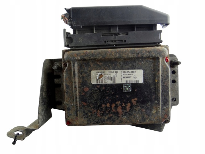 control unit of the engine RENAULT MEGANE 1.4 8200046162
