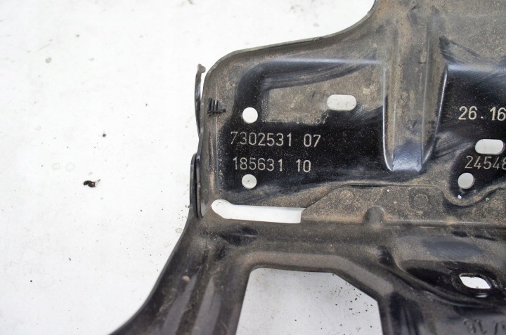 VJ165+ BMW 2 Soportes F45 Glasses Lámpara delantera 7302532 185631 7302531 11