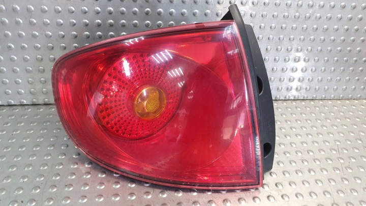 Licht heck links SEAT ALTEA 5P0945095D 04