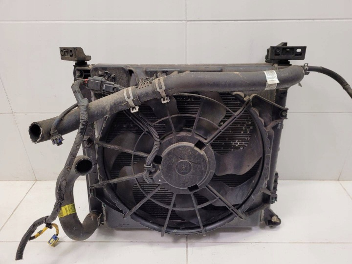 Komplet der Kühler Hyundai Tucson 3 2018 25414-D7100