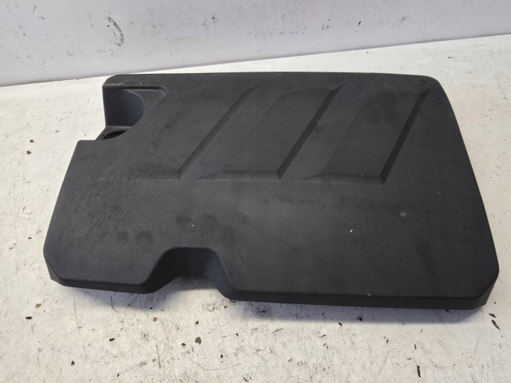 OPEL ASTRA K LIFT upper motor cover 1.5 DIESEL 55513631