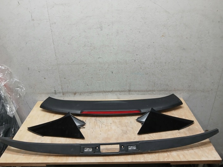 heckklappe kofferraumdeckel SPOILER LOTKA Blende Gehäuse VW ID4 ID-4 ID 4 11A 11A827555