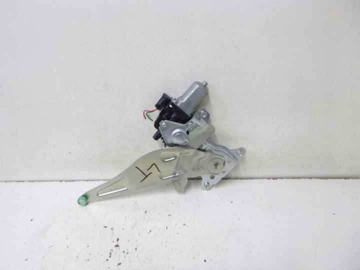 mechanism of the window rear part left SUZUKI SX4 2009r. 83560-79J00
