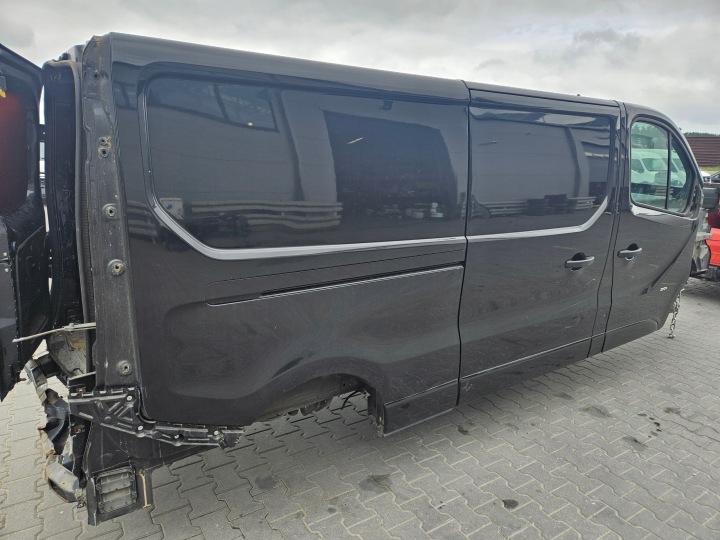 RENAULT TRAFIC III TALENTO VIVARO čtvrtka zadní záď pravá LONG L2 dlouhý