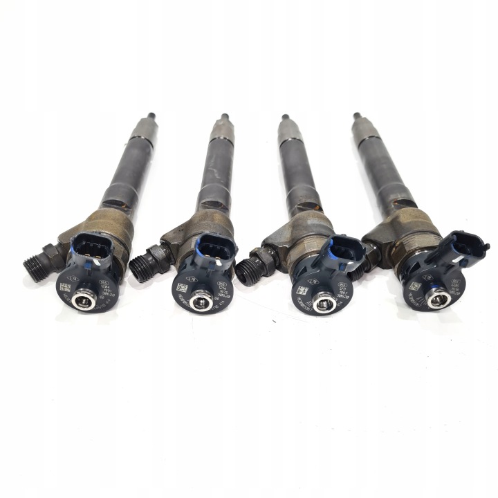 Iniettori Trafic Vivaro 1.6 DCI biturbo 0445110414 H8201055367 4 szt.