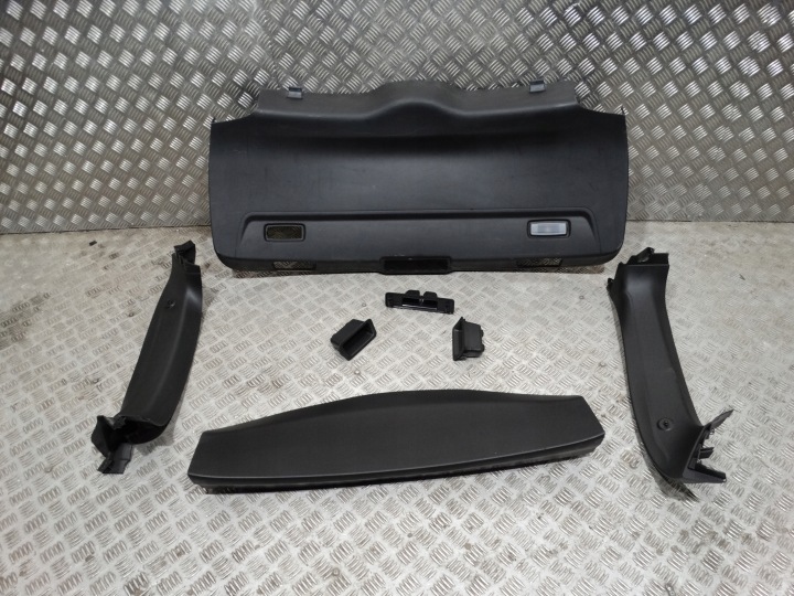 Couverture tablier moteur Habillage revêtement panneau intérieur porte de lhayon MASERATI LEVANTE 1