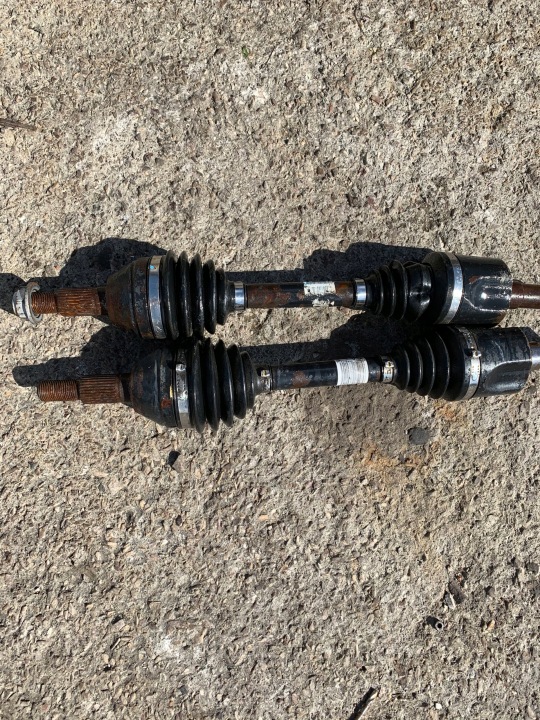 semi-axis left 2.0 CDTI front OPEL ANTARA 96624721