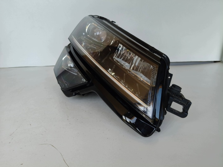 light right REFLEKTOR SKODA KAROQ 57A 17- FULL LED