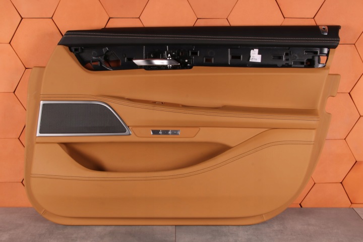 BMW 7 G11 G12 bok tapacír dveře pravý předek CARMEL kůže INDIVIDUAL