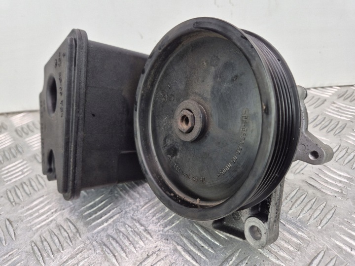 Mercedes E350 W211 pompe direction assistée M272.964 0054662001