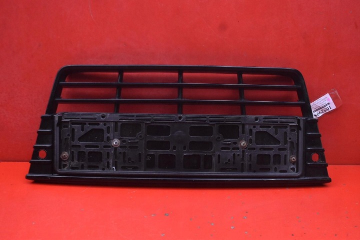 Lüftungsgitter der Stoßstange mitte BM51-17K945-F FORD FOCUS MK3 11-15