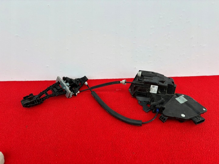 JAGUAR F-PACE DE LA SERRURE PORTIÈRE GAUCHE AVANT HK83-203-A29-JD KA15/011