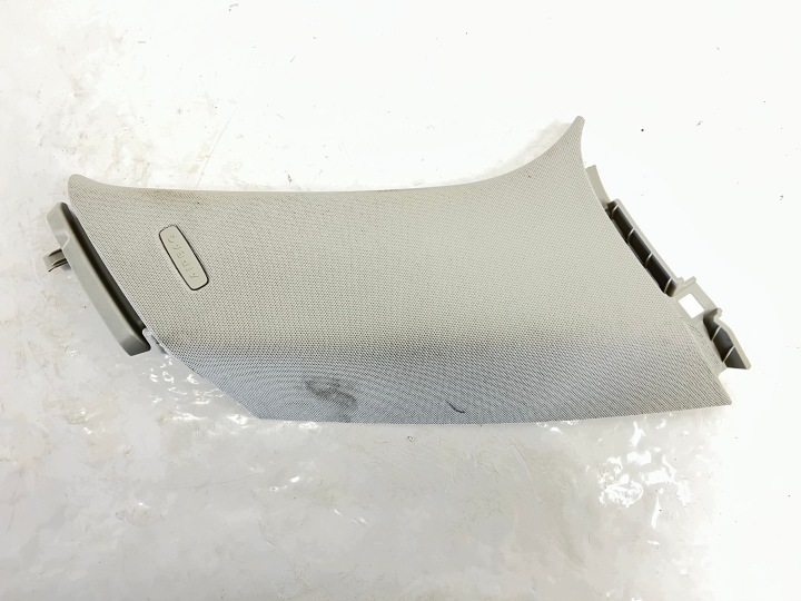 plastic cover SLUPKA left rear part A2056904704 KOMBI MERCEDES C-KLASA W205