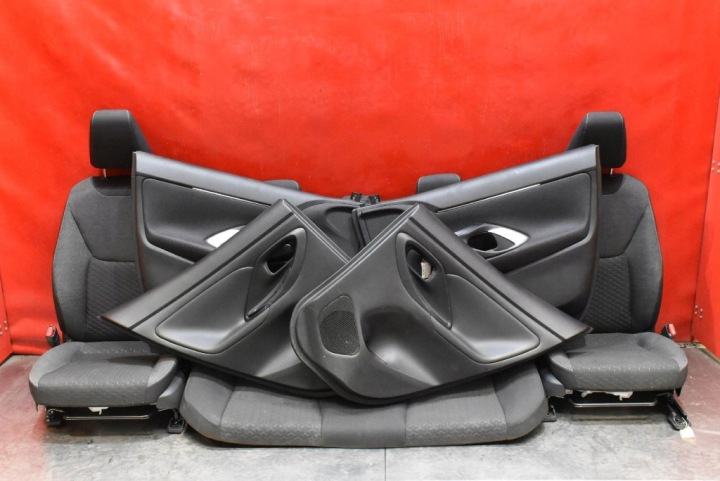 Siège Sièges Latérale/côté Latérale/côté KOMPLET EU TOYOTA YARIS CROSS 20