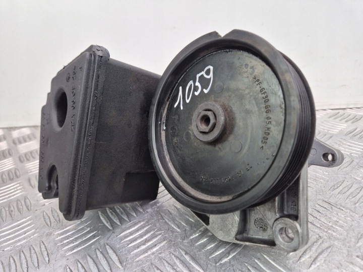 Mercedes C280 W204 Pompe direction assistée LH2114612