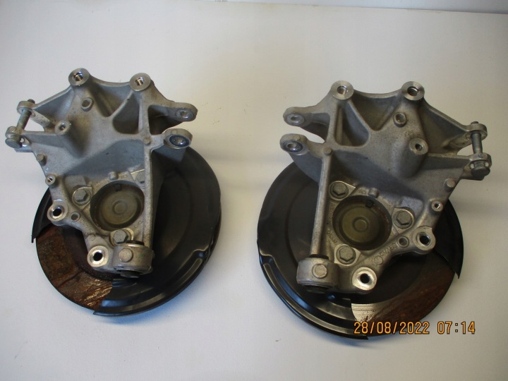 Achsschenkel Radnabe Radlager VOLVO XC40 32246251 32246249 1,5HYB