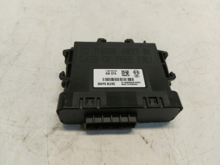 Renault Arkana, RS-Line module control unit 284Y66LE6C