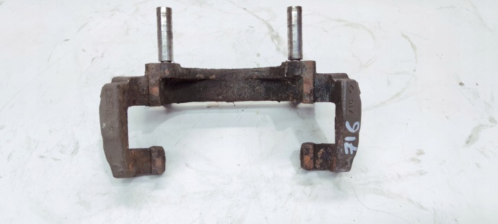 JARZMO Della pinza dei freni Anteriore sinistro o Destro AUDI A4 B7 A6 C6 716 sotto dischi 320MM