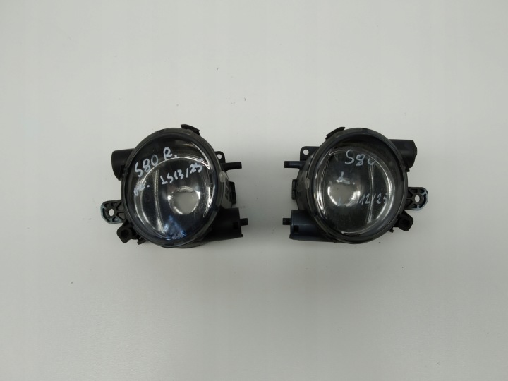 06r- Volvo S80 II V70 III Feux antibrouillard Gauche Droite Pare choc OM 31213101 31213102
