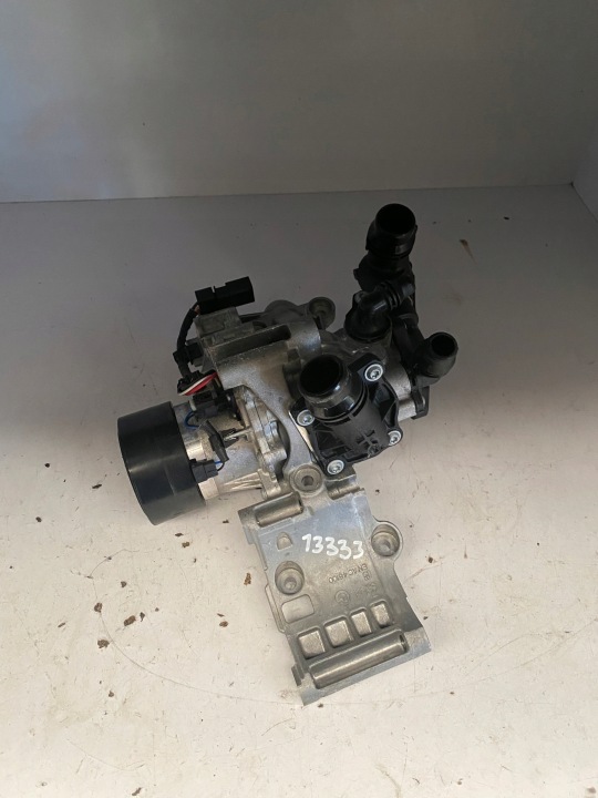 BMW 2 U06 X1 U11 B47 Wasserpumpe Thermostat Kühlmittelthermostat 8471945