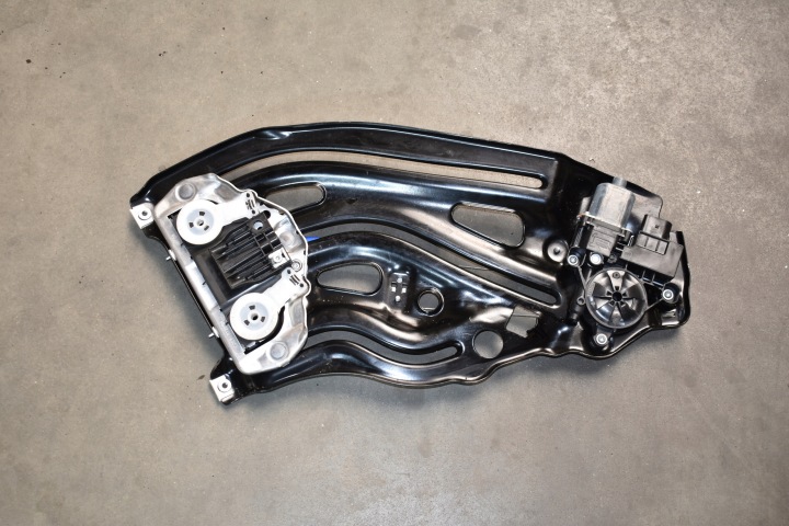 perfect condition window regulator rear part of the rear left PORSCHE 992 992-2 1