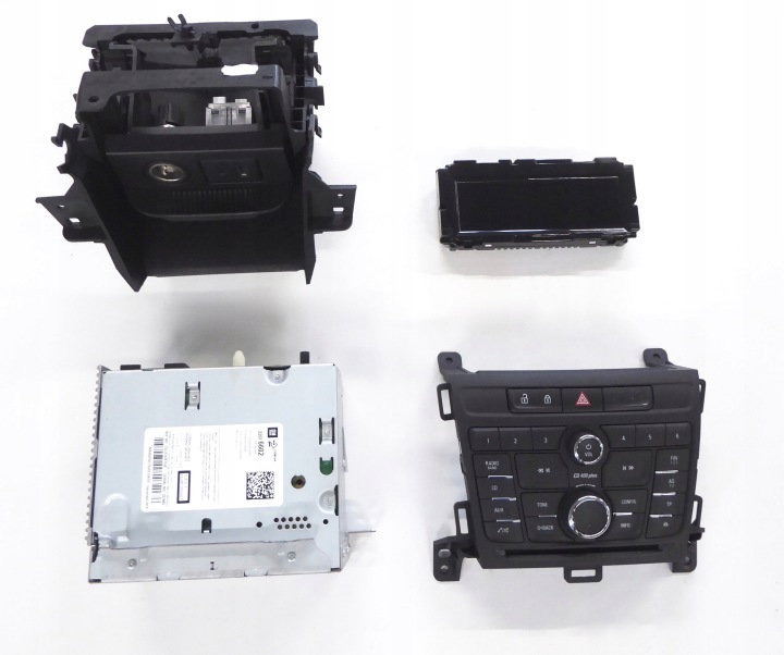 RADIO CD 400 plus display USB OPEL ZAFIRA C