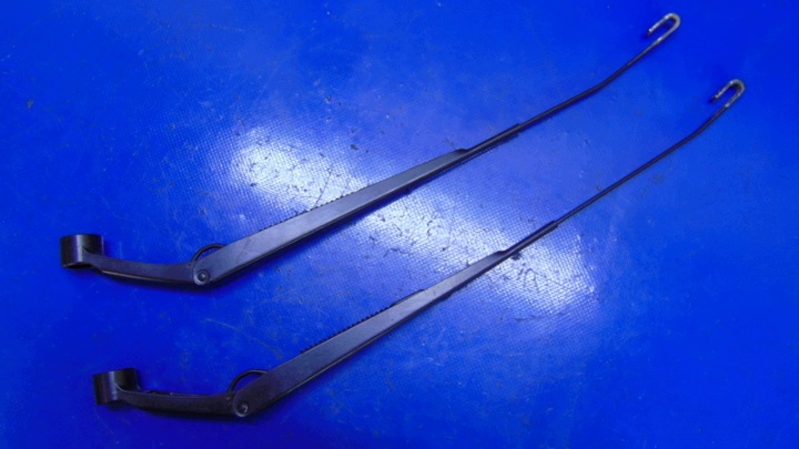 wiper arms front front KOMPLET TOYOTA HILUX VII 05-16R