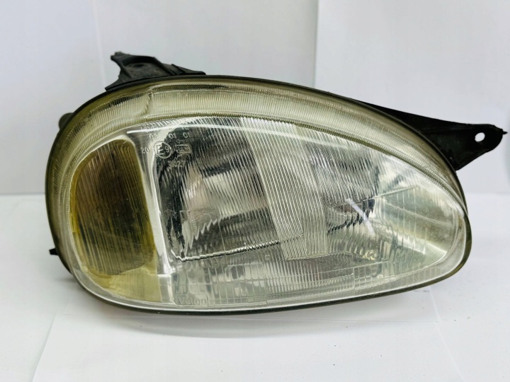 E95027 Licht rechts vorne 1.4 und 44 1994 OPEL CORSA B