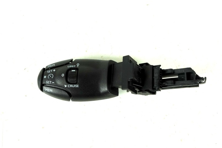 ovladac páčka TEMPOMATU PEUGEOT CITROEN C3 III 98035106ZD E11532740