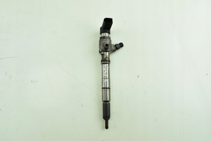 Injecteur PASSAT B7 GOLF VI AUDI A3 8P SEAT LEON II 1.6 TDI A2C9626040080