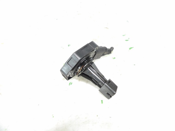 Sensor Schalter Niveauregelung oil 2.0TDI VW PASSAT B7 03C907660G