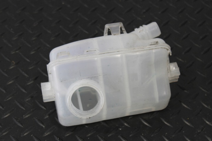 AUSDEHNUNGSBEHÄLTER PEUGEOT 3008 II 2 LIFT 9822414280